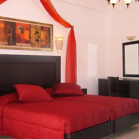 Giannoulaki ホテル 4*