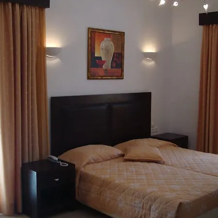 ホテル Giannoulaki