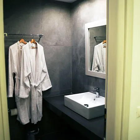 Otel Giannoulaki 4*