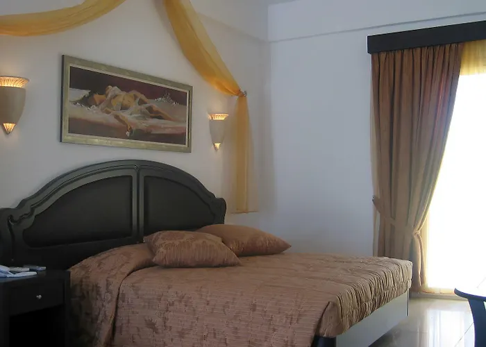 Giannoulaki Mykonos Town